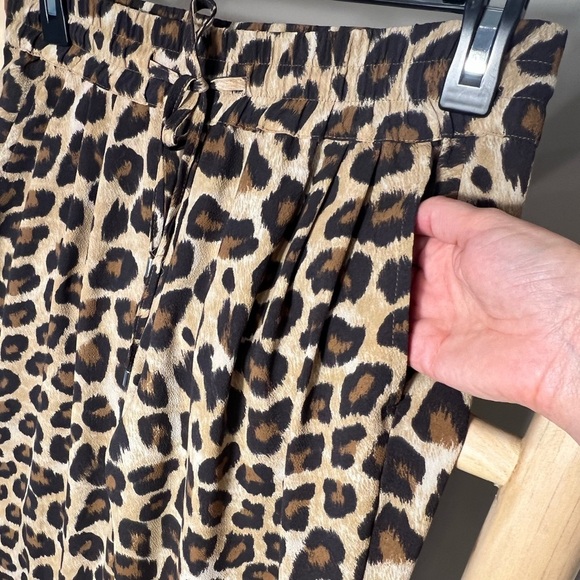 Zara Basics lightweight cheetah print elastic waist pleated cuff hem pockets - Picture 4 of 11